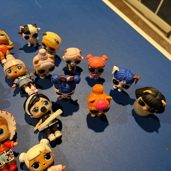 L.O.L Surprise Mini Dolls Lot, Pets, lil sis & accessories - Picture 5 of 5